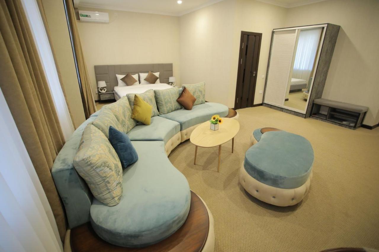 Grand Fergana Hotel Ngoại thất bức ảnh