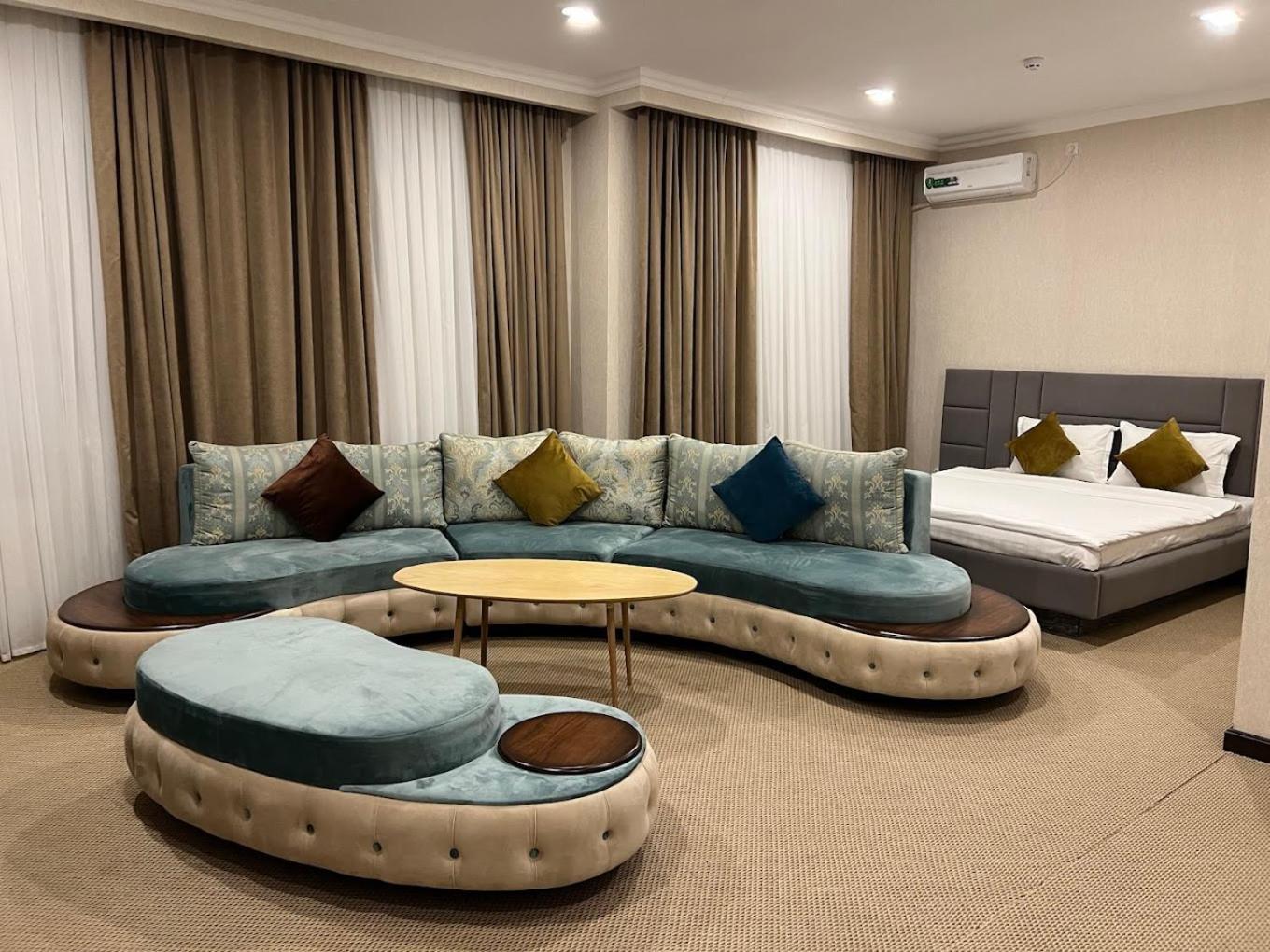 Grand Fergana Hotel Ngoại thất bức ảnh